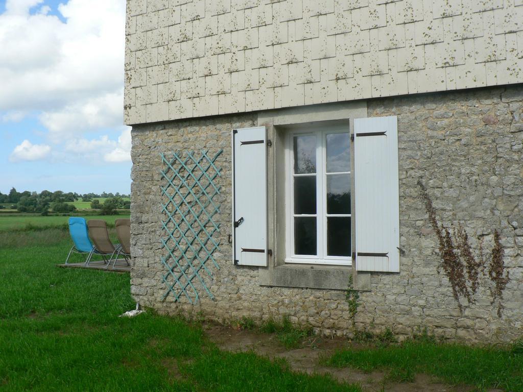 Gite De L'Aure Trevieres Exterior foto